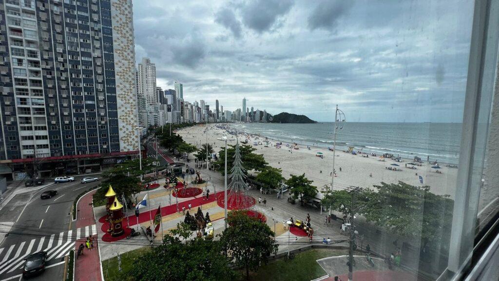 Apartamento Frente Mar mobiliado