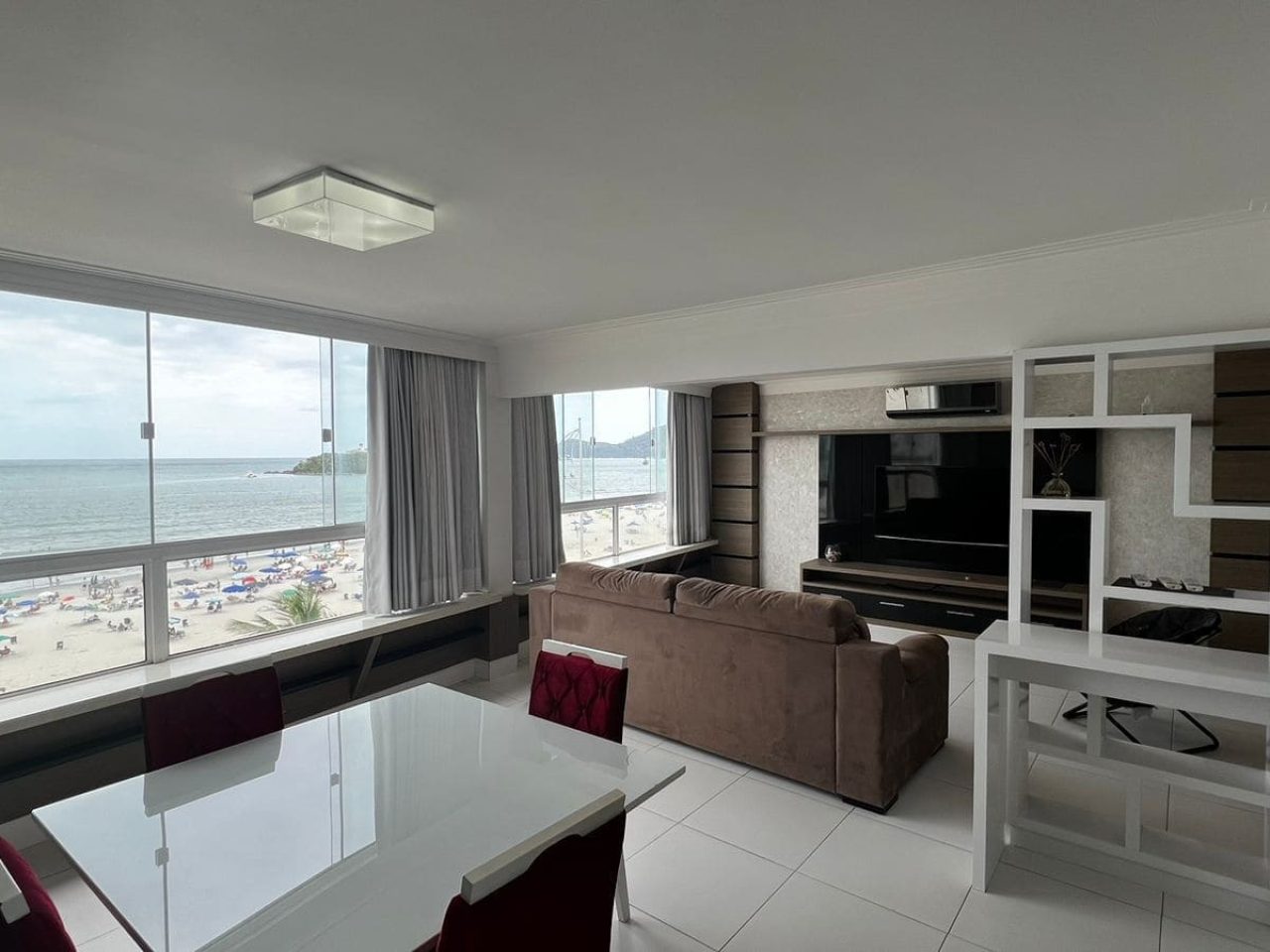 Apartamento Frente Mar mobiliado