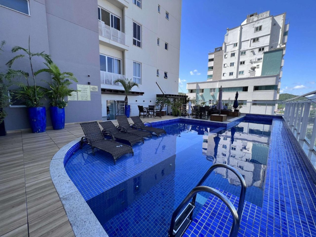 EDIFICIO ROYAL GARDEN