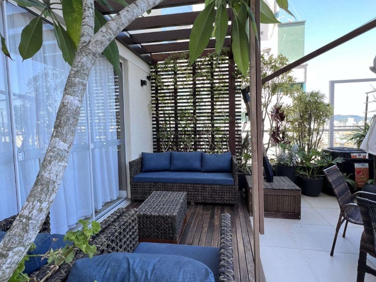 EDIFICIO ROYAL GARDEN