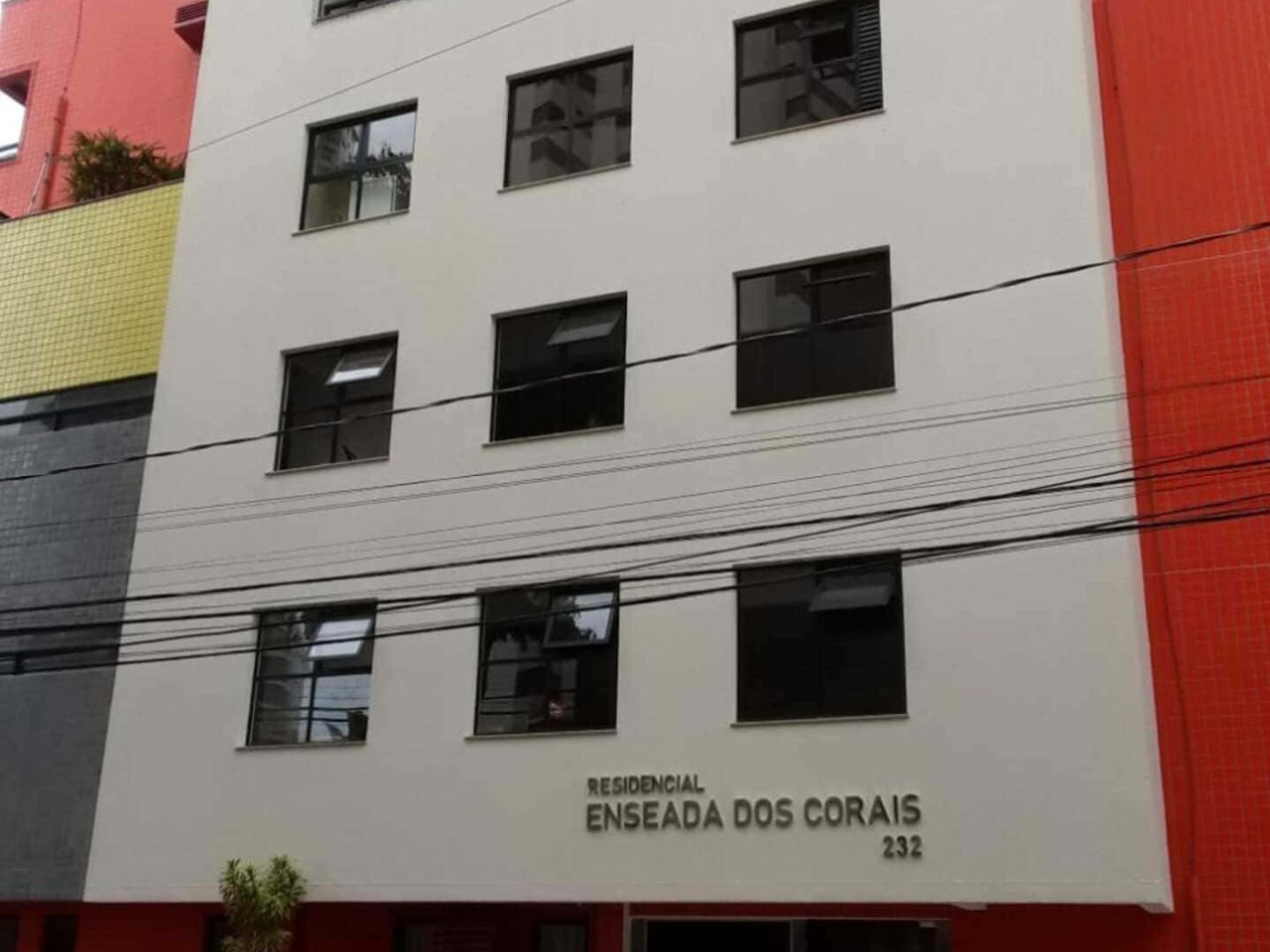 Edifício Enseada dos Corais