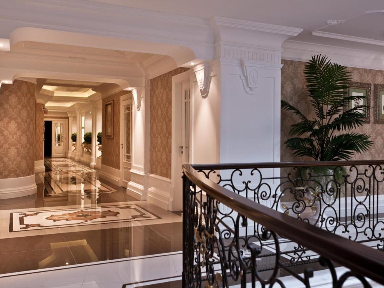 Villa Serena Home Club